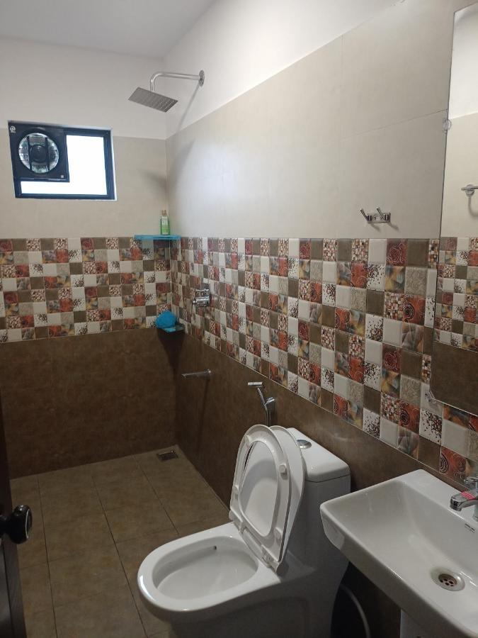La Casa De Alexa Homestay 이두키 외부 사진